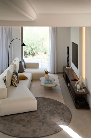 Image No.20-4 Bed Property for sale