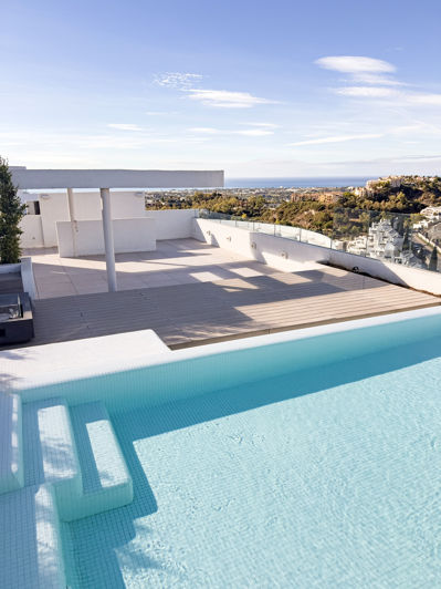 Image No.44-4 Bed Property for sale