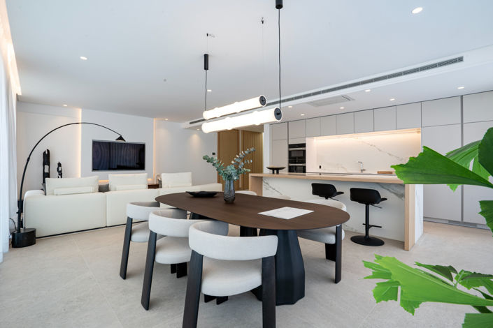 Image No.7-4 Bed Property for sale