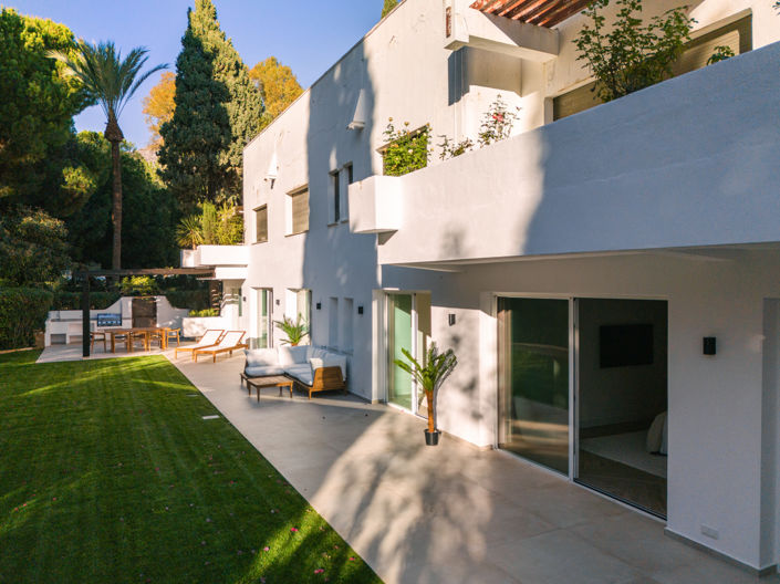 Image No.30-4 Bed Property for sale