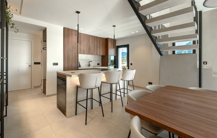 Image No.5-3 Bed Property for sale