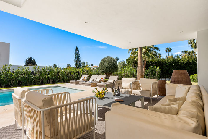 Image No.2-4 Bed Villa for sale