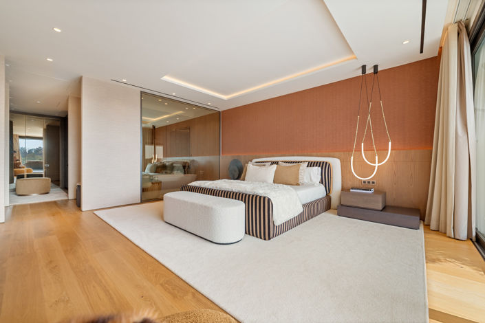 Image No.12-4 Bed Property for sale