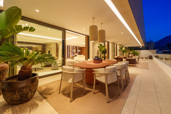 Image No.45-4 Bed Property for sale