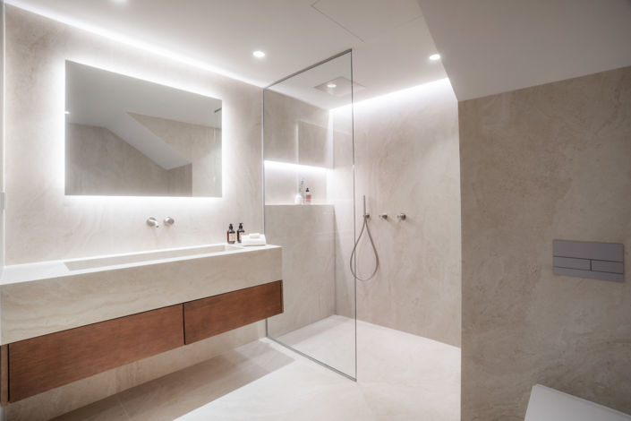 Image No.32-4 Bed Property for sale