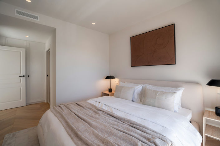 Image No.7-4 Bed Property for sale