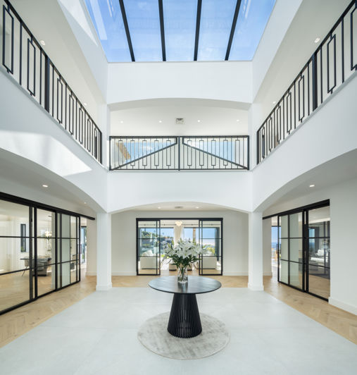 Image No.3-5 Bed Villa for sale