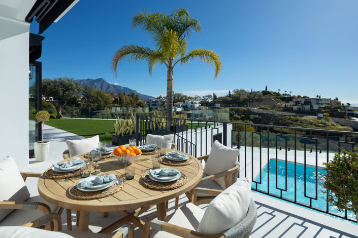 Image No.9-5 Bed Villa for sale