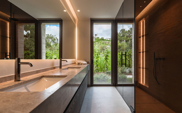 Image No.27-5 Bed Villa for sale