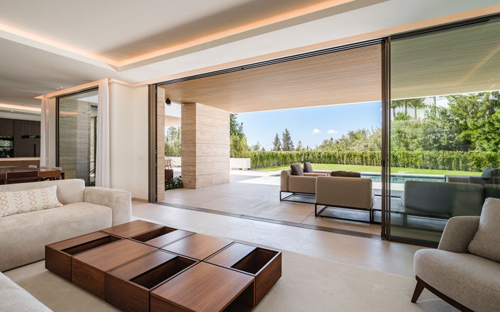 Image No.4-5 Bed Villa for sale