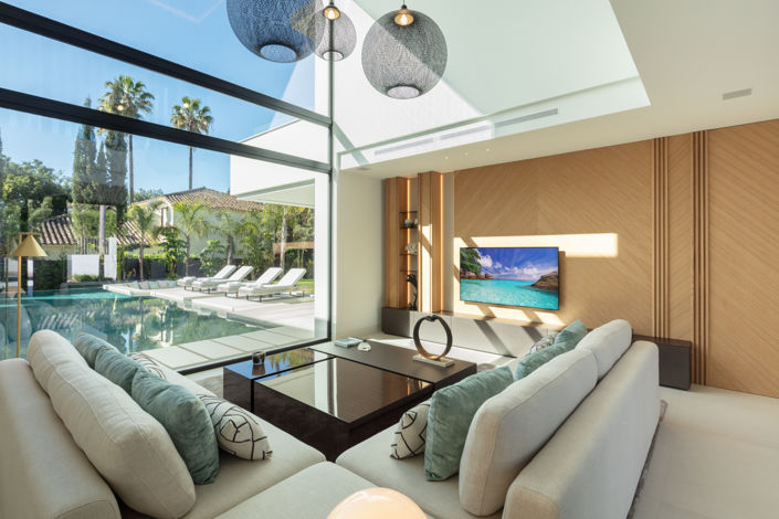 Image No.2-5 Bed Villa for sale