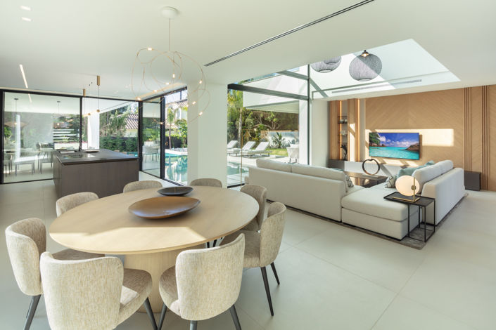 Image No.3-5 Bed Villa for sale