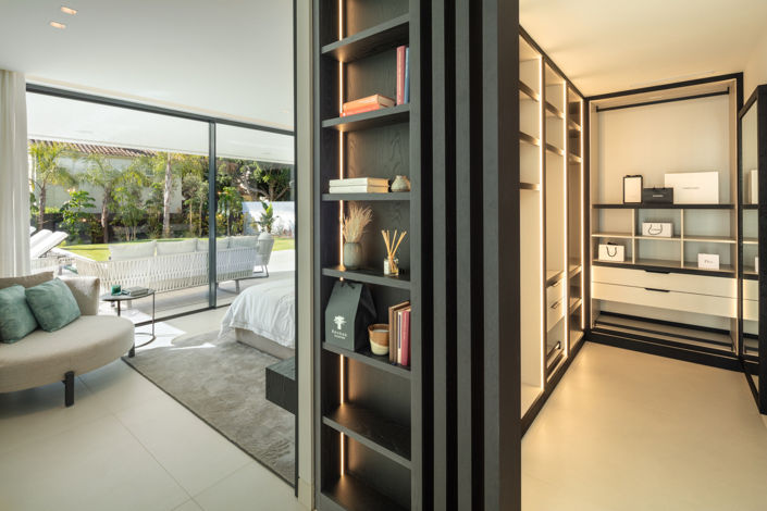 Image No.4-5 Bed Villa for sale