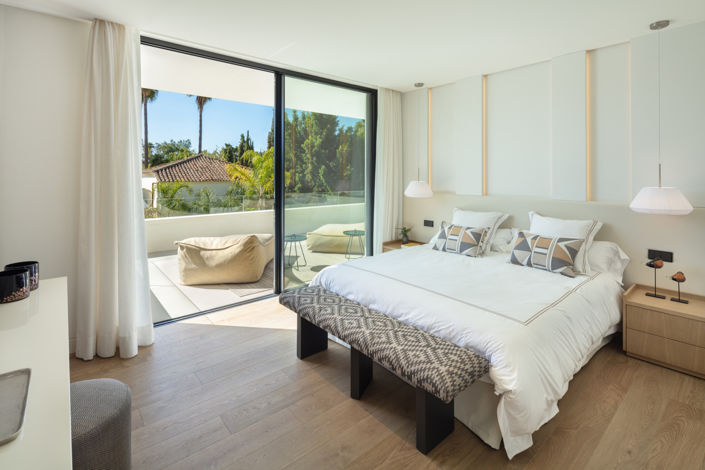 Image No.8-5 Bed Villa for sale