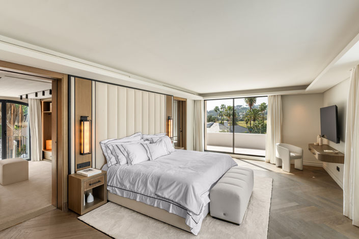 Image No.6-5 Bed Villa for sale