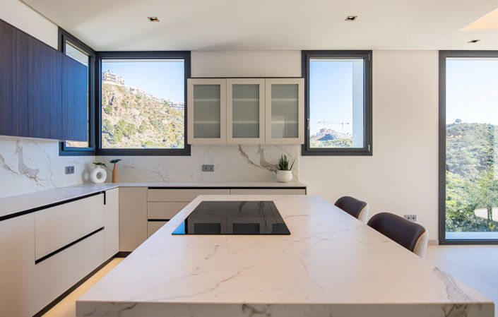 Image No.18-6 Bed Villa for sale