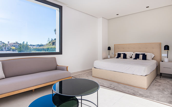 Image No.25-6 Bed Villa for sale