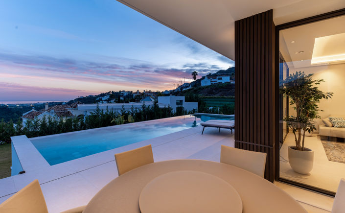 Image No.4-6 Bed Villa for sale