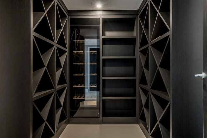 Image No.28-5 Bed Villa for sale