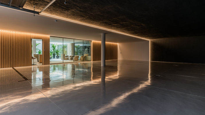 Image No.29-5 Bed Villa for sale