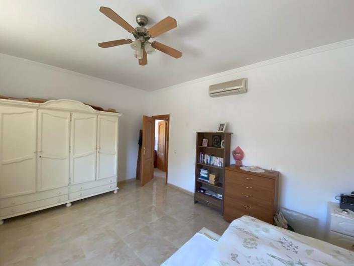 Image No.47-3 Bed Villa / Detached for sale