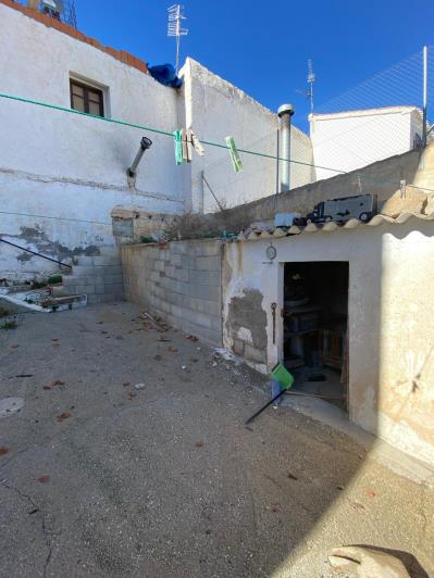 Image No.21-3 Bed Village House for sale