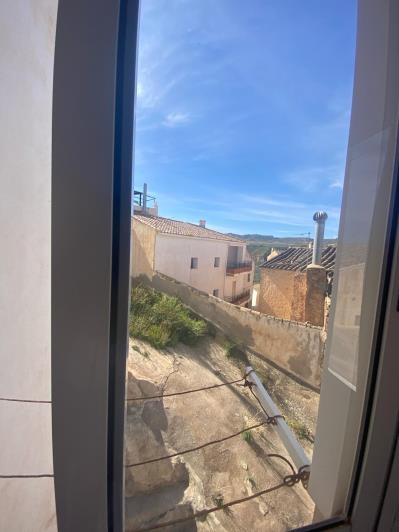 Image No.29-4 Bed House for sale