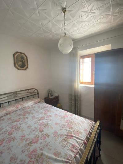 Image No.40-4 Bed House for sale