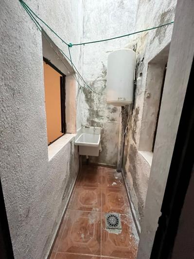 Image No.10-4 Bed Townhouse for sale