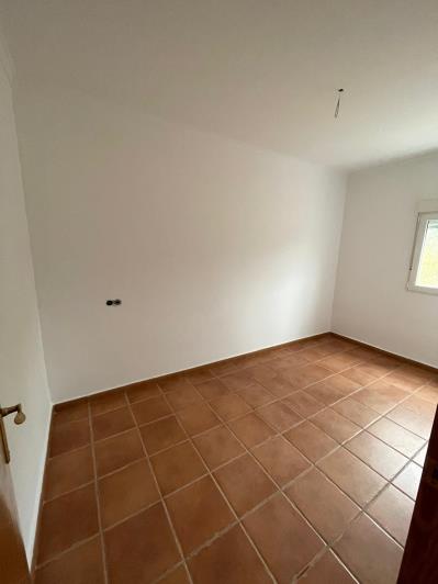 Image No.9-3 Bed Country Property for sale