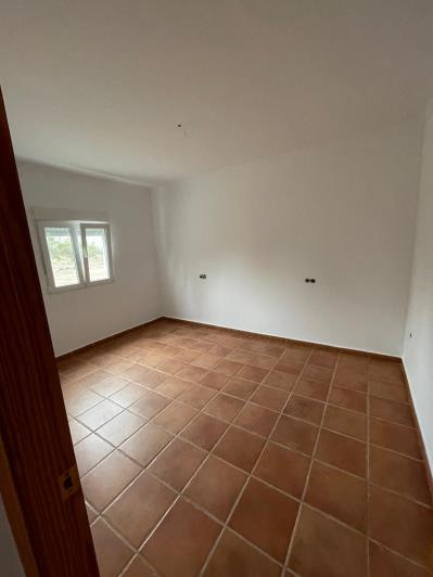 Image No.19-3 Bed Country Property for sale