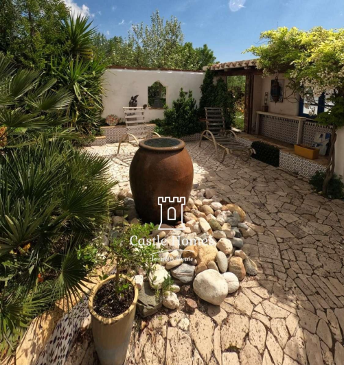 Image No.9-7 Bed Country Property for sale