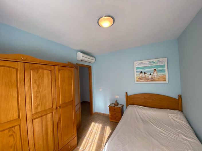 Image No.21-4 Bed Property for sale