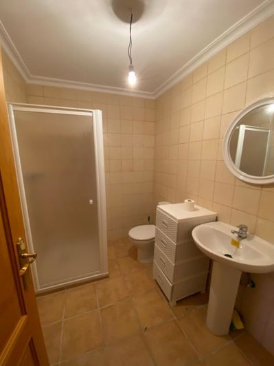 Image No.25-4 Bed Property for sale