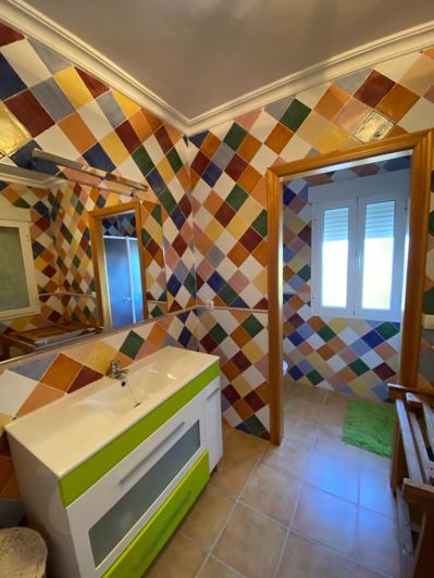 Image No.29-4 Bed Property for sale