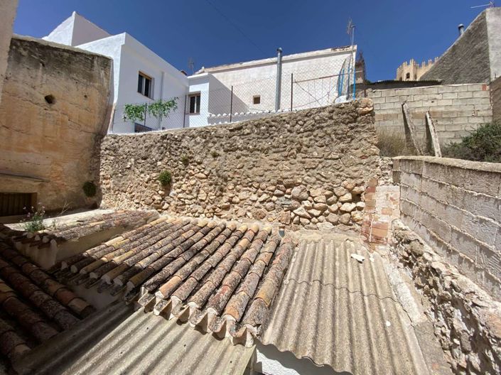 Image No.27-3 Bed Townhouse for sale