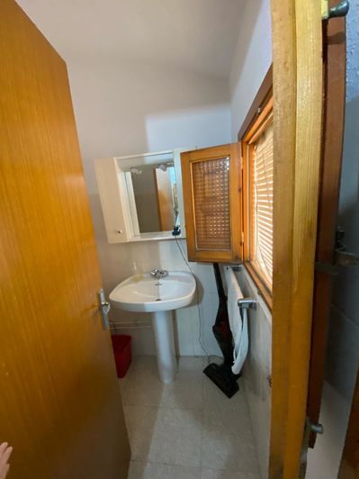 Image No.17-3 Bed Property for sale