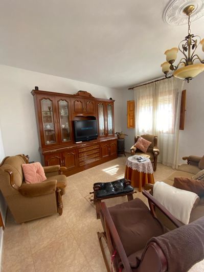 Image No.8-3 Bed Property for sale