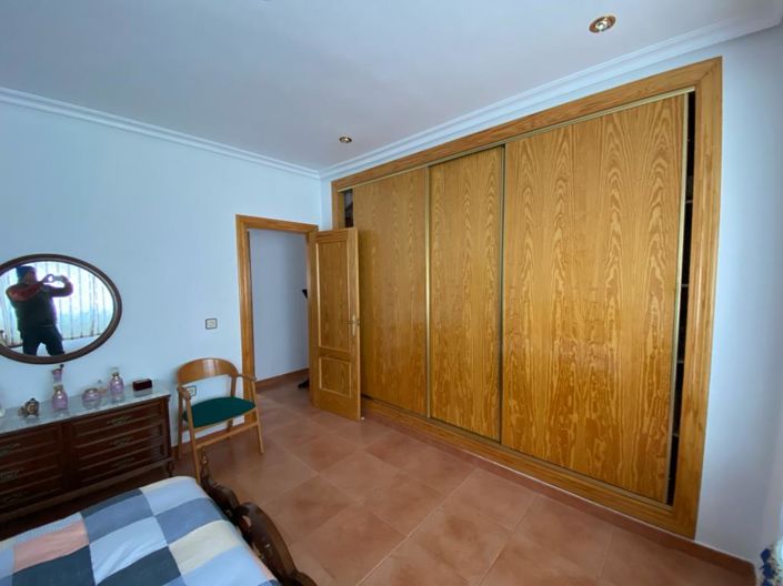 Image No.26-3 Bed Townhouse for sale