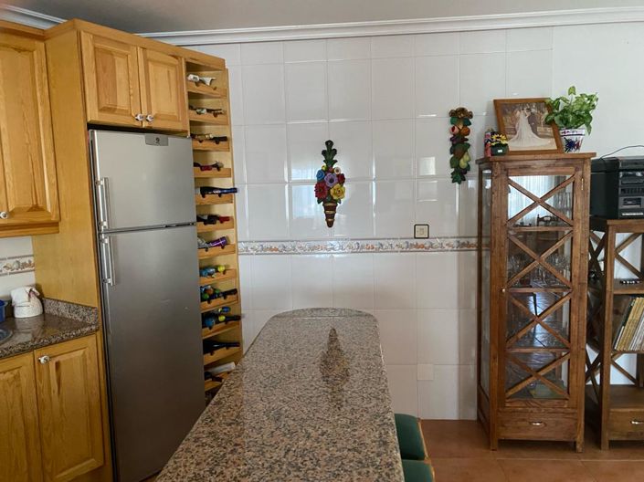 Image No.9-3 Bed Townhouse for sale