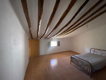 property150978679