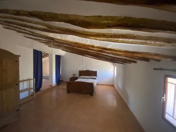 property150978346