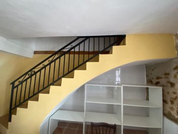 property150978748
