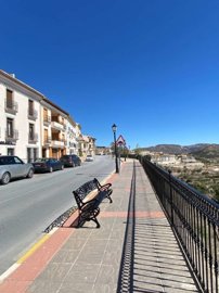 property175570560