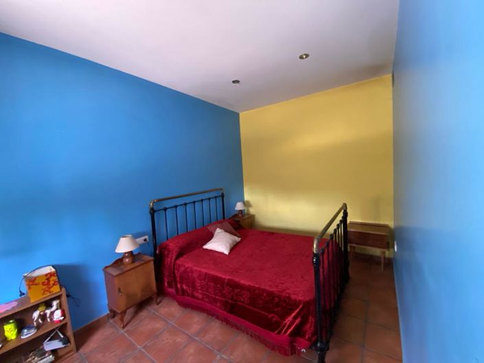 Image No.13-3 Bed Property for sale