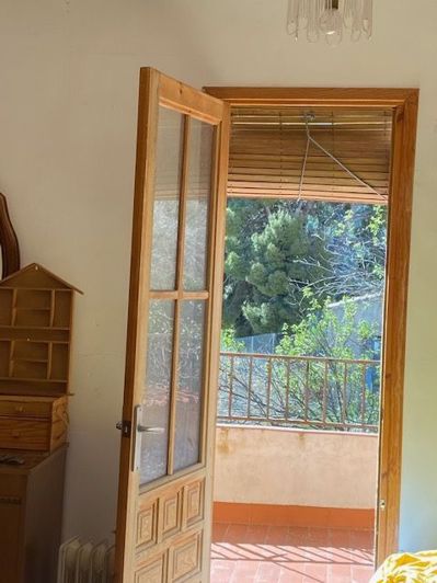 Image No.20-3 Bed Property for sale