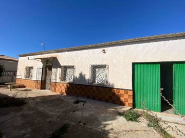 property159684718