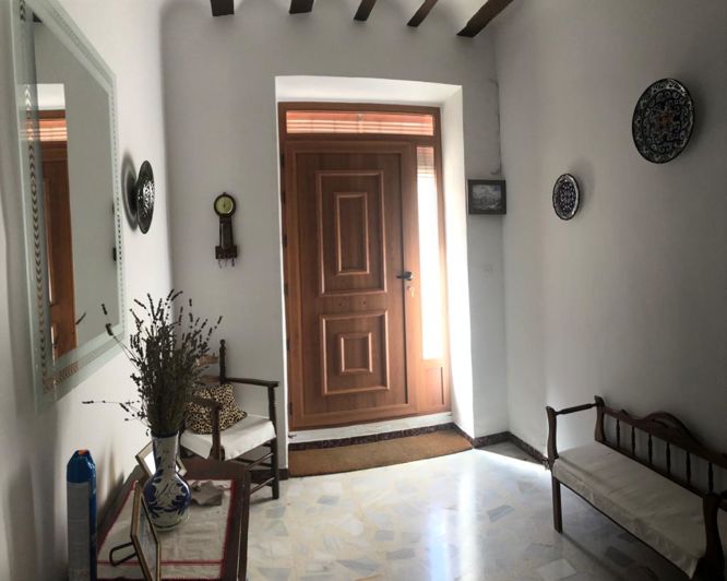 Image No.6-5 Bed Townhouse for sale