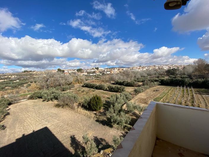 Image No.46-5 Bed Property for sale