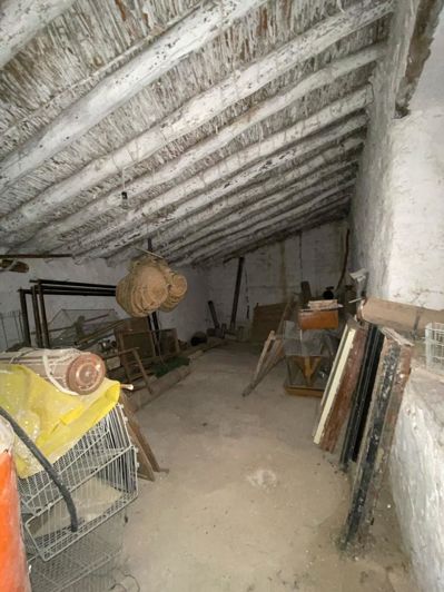 Image No.36-2 Bed Property for sale